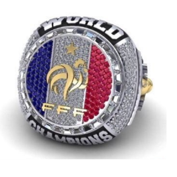 La bague « champion du monde » bientôt aussi pour les footballeurs.